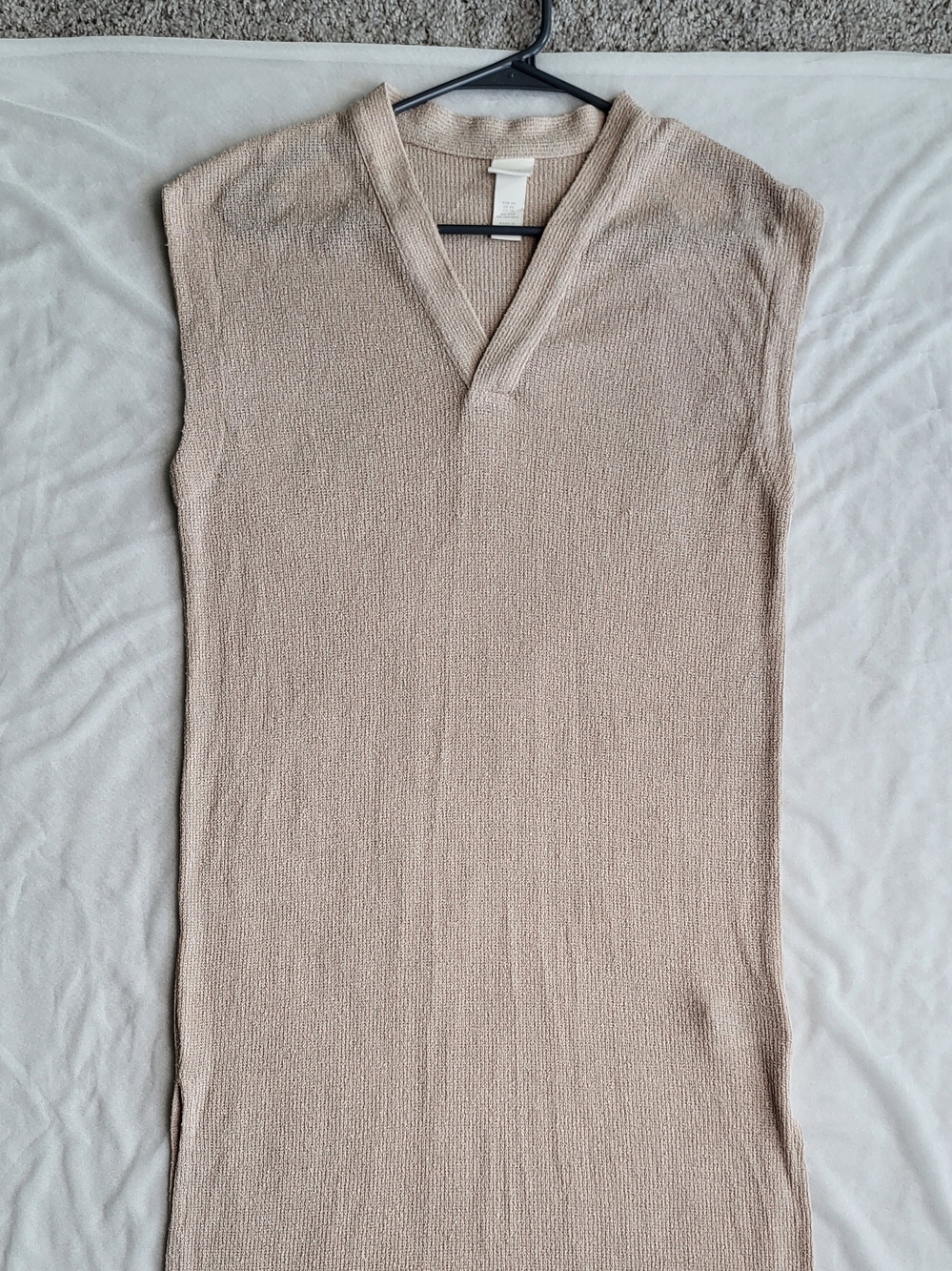 H&M Light Beige V-Neck Sleeveless Knit Vest